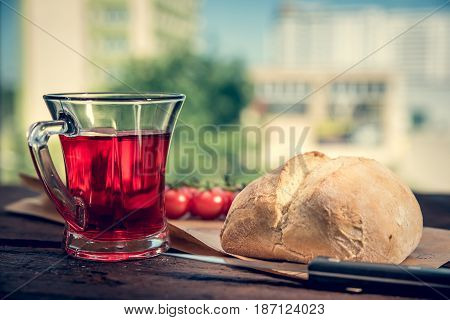 Roll, Tea And Romatoes
