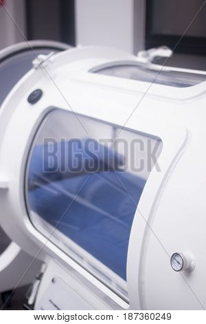 Hyperbaric Oxygen Tank Chamber