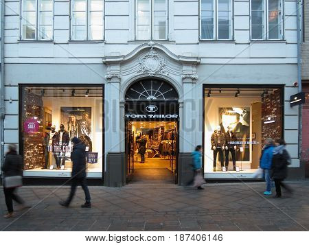 Tom Tailor Store