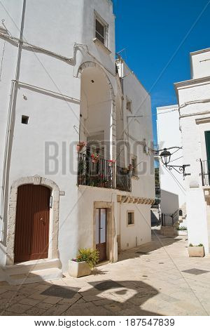 Characteristic alleyway of Locorotondo. Puglia. Southern Italy.