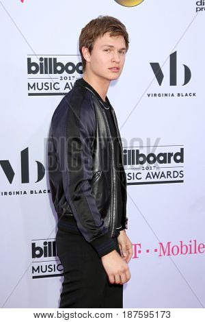 LAS VEGAS - MAY 21:  Ansel Elgort at the 2017 Billboard Music Awards - Arrivals at the T-Mobile Arena on May 21, 2017 in Las Vegas, NV