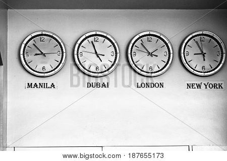 In Philipphines Airport  Worldwide Timezone