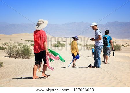 Death Valley Tourists