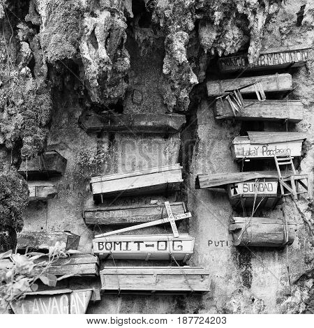 In Philipphines The  Typical Hanging Cemetery