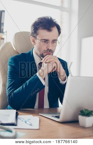 Businessman Is Focused On Decisionmaking, He Need To Make Right Choice. He Is Banker, He Is Wearing