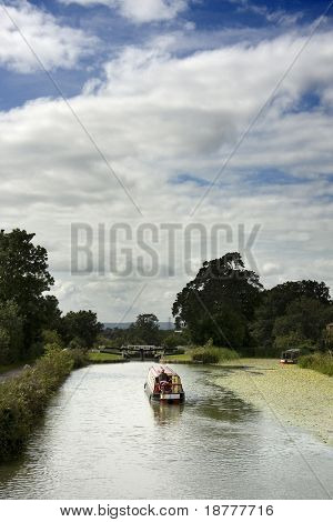 Schmal-Boot auf der Kennet und Avon Kanal