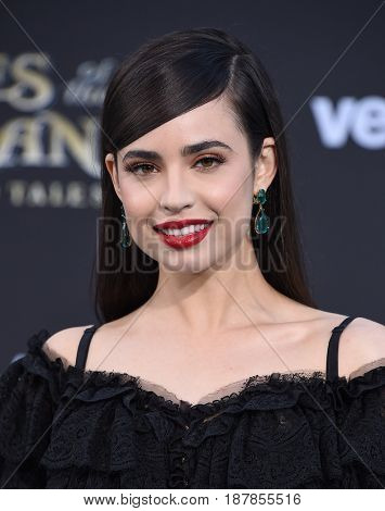 LOS ANGELES - MAY 18:  Sophia Carson arrives for 