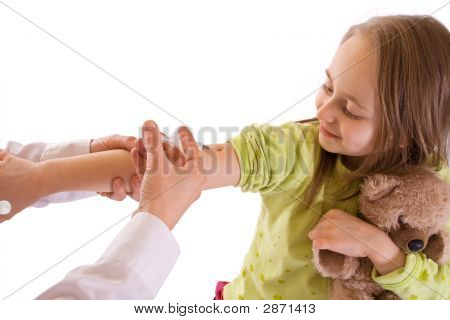 射出スタジオ ショットを得る女の子