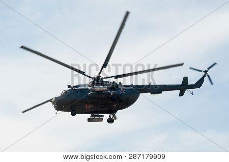 Tyumen, Russia - June 23, 2017: Army Games. Engineering Formula Contest. Highest Military And Engine