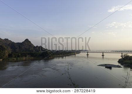 Horizontal Picture Of An Idyllic Moment At The Sunset In Hpa-an. From The Top, The Beautiful Thanlwi