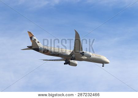 Amsterdam, The Netherlands - February, 24th 2019: A6-blq Etihad Airways Boeing 787-9 Dreamliner Appr