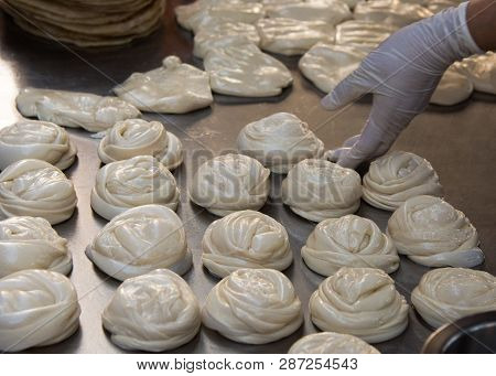 Making Of Roti Canai, Cooking Process, Indian Traditional Street Food