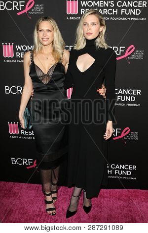 LOS ANGELES - FEB 28:  Erin Foster, Sara Foster at the Women's Cancer Research Fund's An Unforgettable Evening at the Beverly Wilshire Hotel on February 28, 2019 in Beverly Hills, CA
