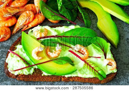 Toasts With Avocado Paste And Shrimp. Open Sandwiches With Shrimp And Avocado. Keto Diet Concept. Sa