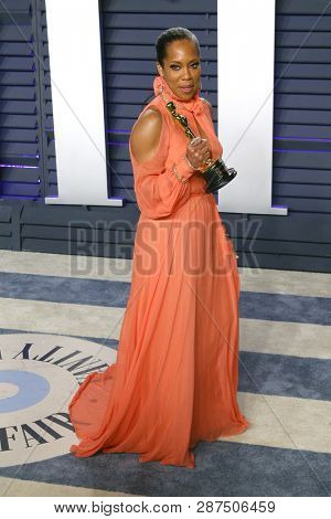 BEVERLY HILLS - FEB 24: Regina King at the 2019 Vanity Fair Oscar Party at The Wallis Annenberg Center for the Performing Arts on February 24, 2019 in Beverly Hills, CA