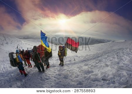 Flags Of Ukraine Climbers