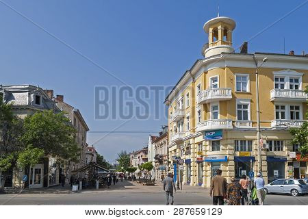 Ruse, Bulgaria - May 1, 2008: Building And Street At The Center Of City Of Ruse, Bulgaria