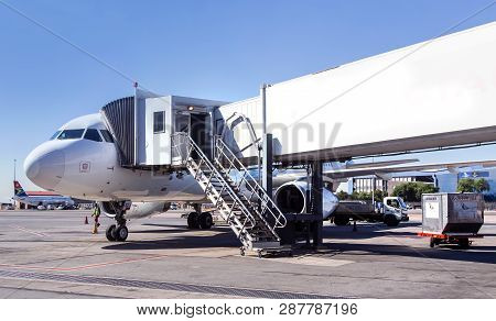 Johannesburg, South Africa, 28th February - 2019: Plane Waiting On Tarmac At International Airport W