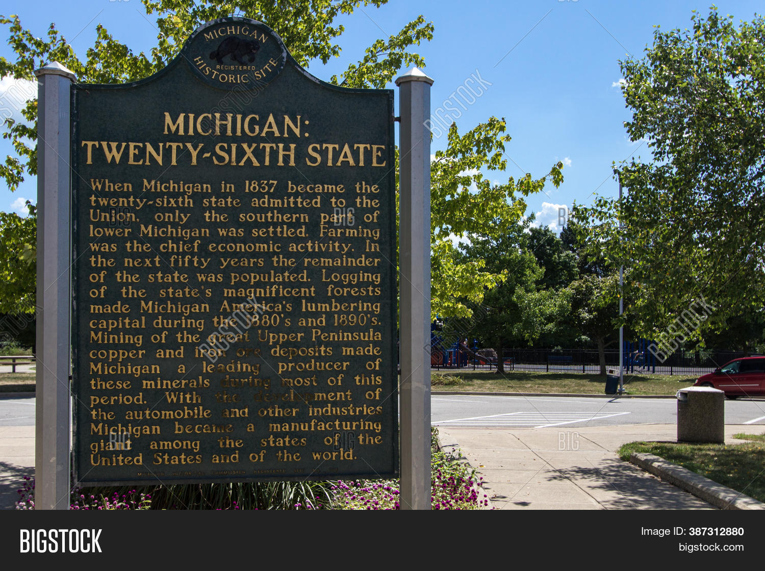 Monroe, Michigan, Usa Image & Photo (Free Trial) Bigstock