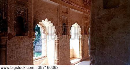District Katni, India - October 10, 2019: Door Architect At Ancient Fort In Vijayraghavgarh Fort Was