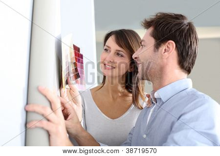 Çift paperwall renkli yeni ev için seçme