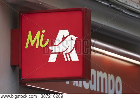 Madrid, Spain - May 18, 2020: Supermarket Shop Chain, Mi Alcampo, In The Retiro District.
