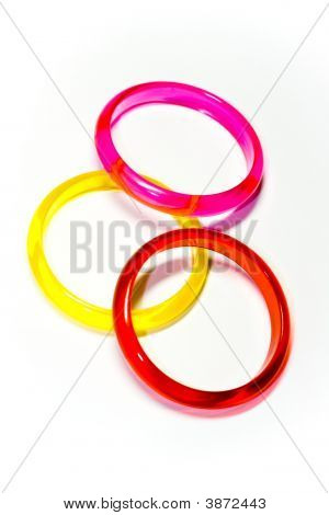 Tres anillos de color