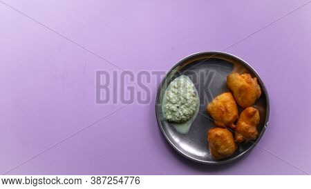 Indian Delicious Deep Fried Mysore Bonda With Chutney For A Healthy Evening Snack
