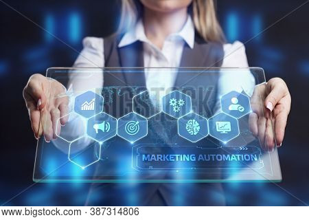 Marketing Strategy. Planning Strategy Concept. Business, Technology, Internet And Networking Concept