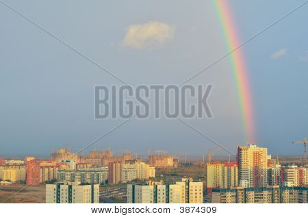 Duha nad městem