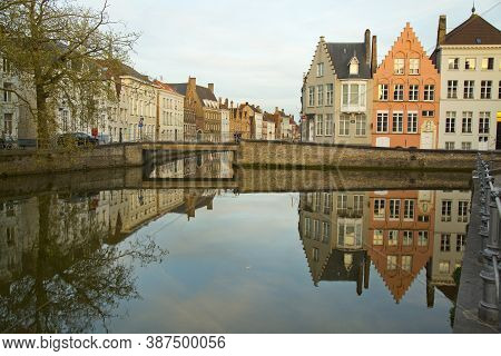 Bruges (brugge), Belgium. 5 May 2016. Canals Of Bruges (brugge).