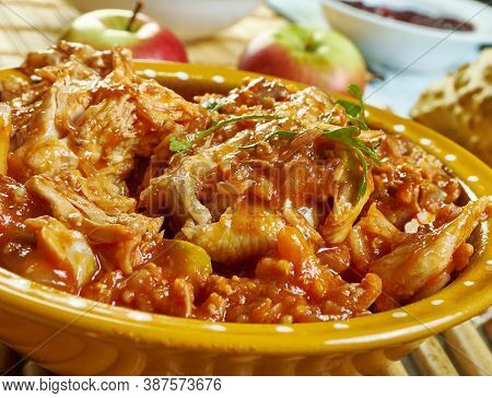 Alitas De Pollo En Salsa Picante