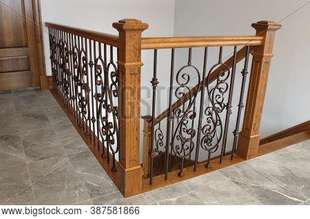 Wood Stairs Newel Handrail Staircase Home Interior Classic Victorian Style