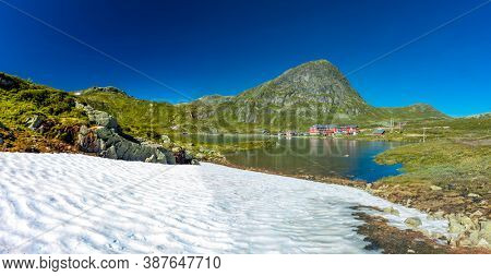 Hiking in amazing Jotunheimen National Park in Norway, Synshorn Mountain