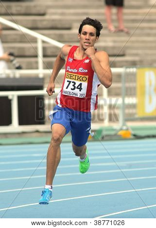 BARCELONA - červenec, 13: Wesley Vazquez Puerto Rico během 800m 20 World Junior sportovní události