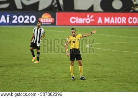 Rio, Brazil - September 30, 2020: Savio Pereira Sampaio Referee In Match Between Botafogo 1 And 2 Ba