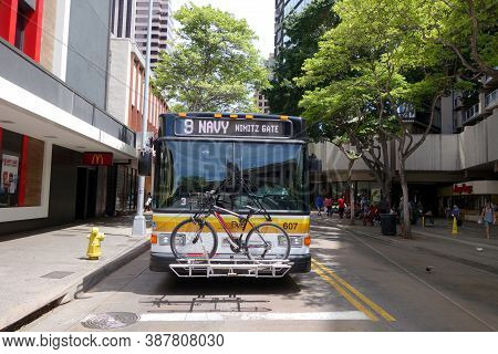 Honolulu - September 8, 2014:  Honolulu City Bus, Number 9 Navy Nimitz Gate, On Busy Hotel Street In