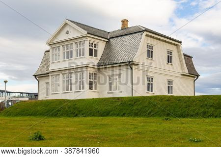 Reykjavik, Iceland- 27 August 2015: Hofdi House In Northern Reykjavik, The Capital City Of Iceland, 