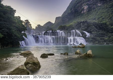 Ban Gioc - Detian Waterfall In Cao Bang, Vietnam