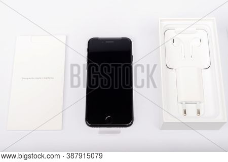 Packaging Of The New Iphone Se 2020 From Apple
