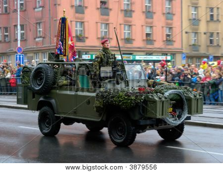 Obrněné Land Rover - velitel českých speciálních sil