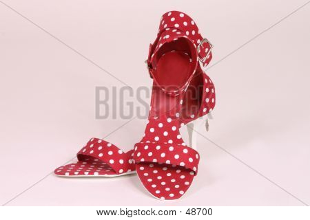 Scarpe a pois
