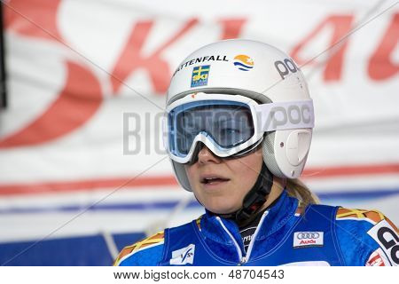 SOELDEN, AUSTRIA -OCT 25: Frida HANSDOTTER SWE w wyścigu slalom gigant kobiet w Retta