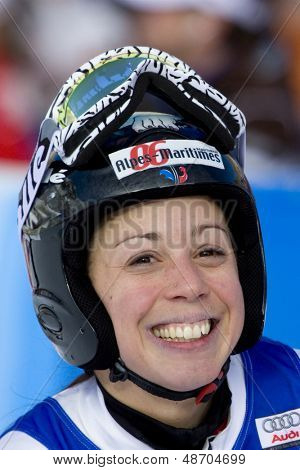 Sölden, Österreich -OCT 25: Marion Bertrand FRA konkurrieren beim Womens-Riesenslalom-Rennen auf der Rette