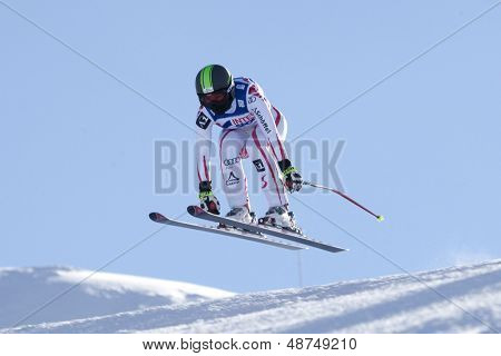 VAL D'ISERE RANSKAN. 18-12-2010. Nicole Schmidhofer (AUT) vie ilmaa aikana naisten downhil