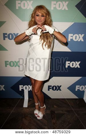 SLOS ANGELES - ago 1: Paulina Rubio arriva al Fox All-Star estate 2013 TCA Party presso la SoHo H