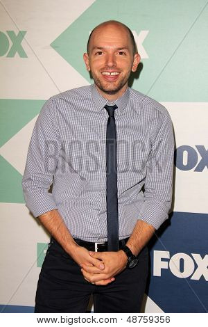 SLOS ANGELES - AUG 1: Paul Scheer dorazí na stranu Fox All-Star léto 2013 TCA v SoHo Hou