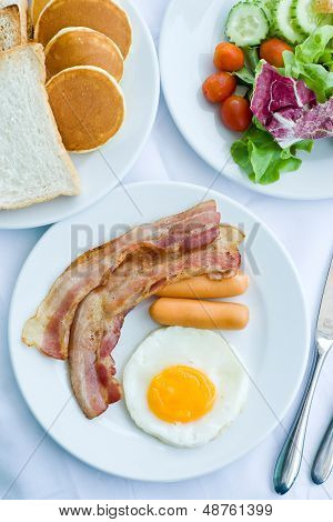 American Breakfast