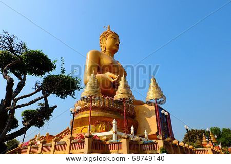 Big Buddha Statue