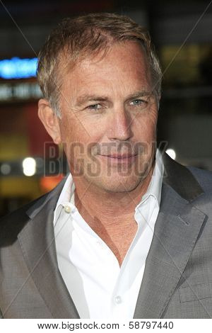 LOS ANGELES - JAN 15: Kevin Costner at the premiere of Paramount Pictures' 'Jack Ryan: Shadow Recruit' at TCL Chinese Theater on January 15, 2014 in Los Angeles, CA
